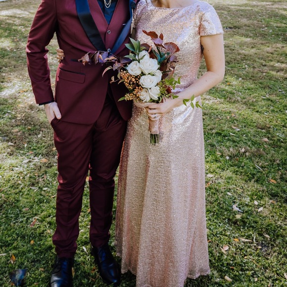 anna’s custom design Dresses & Skirts - Rose Gold Sequin Dress